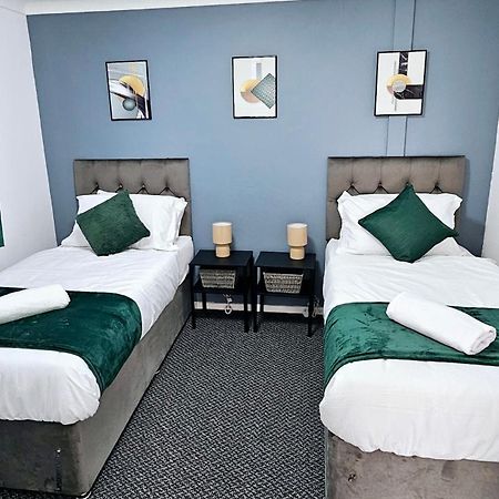 Lushstay Telford - Families, Contractors & Group Of Friends, Long Term Stay Esterno foto