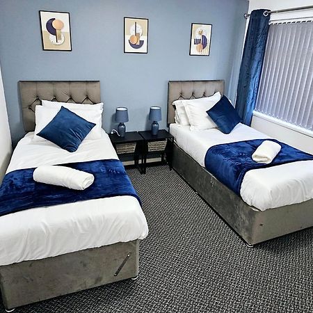 Lushstay Telford - Families, Contractors & Group Of Friends, Long Term Stay Esterno foto