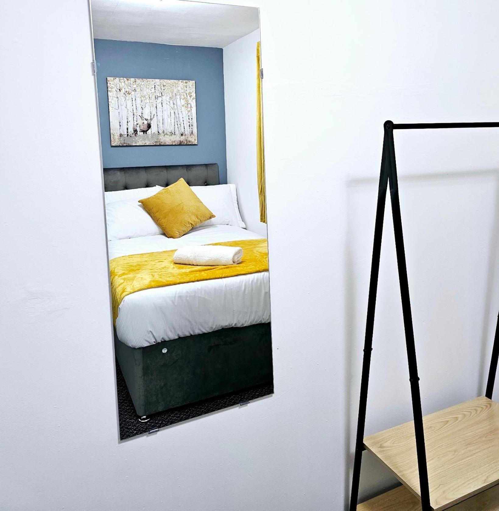 Lushstay Telford - Families, Contractors & Group Of Friends, Long Term Stay Esterno foto