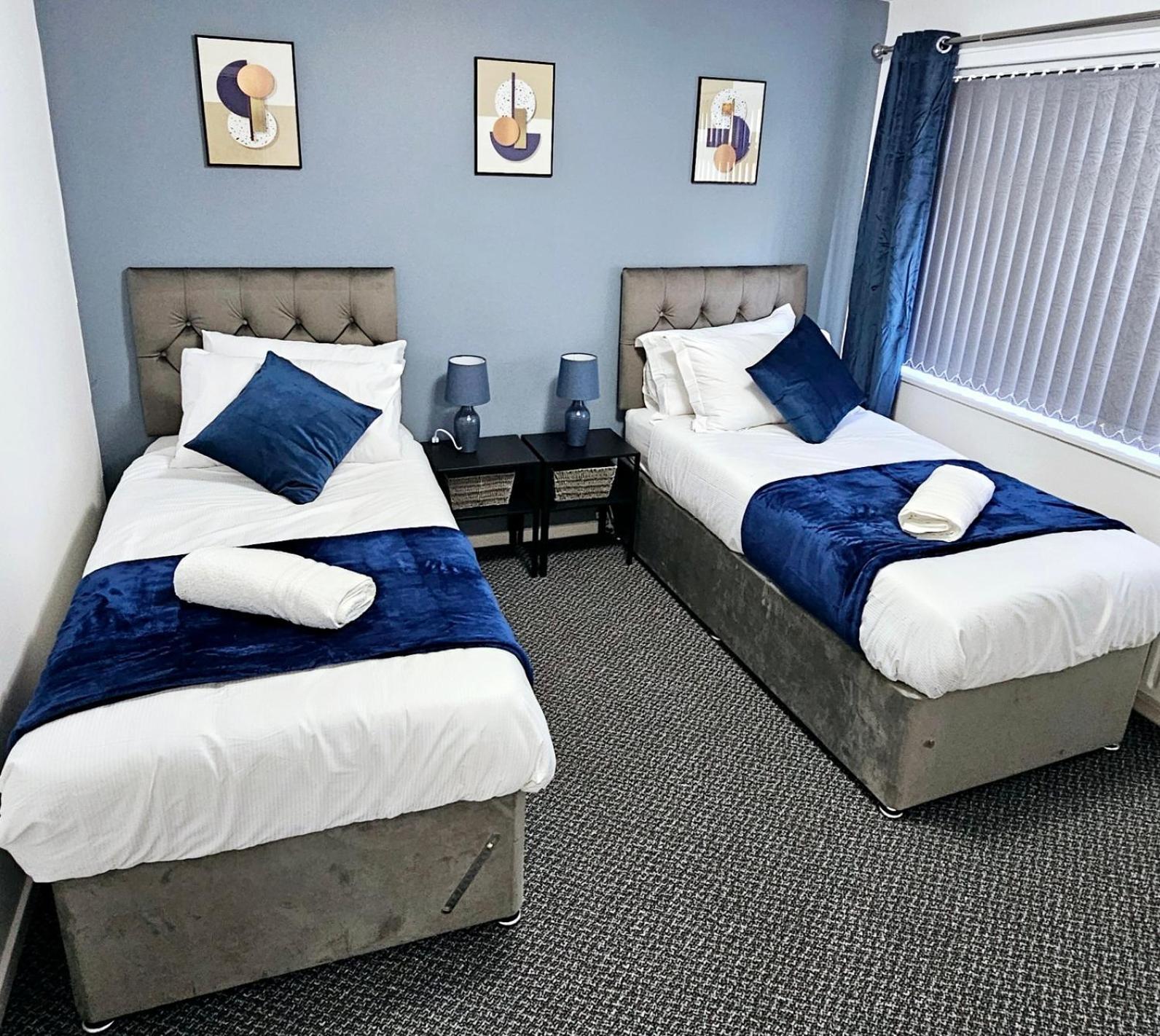 Lushstay Telford - Families, Contractors & Group Of Friends, Long Term Stay Esterno foto